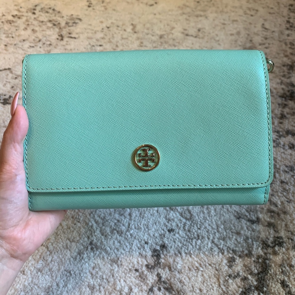 Tory Burch Robinson Chain Wallet